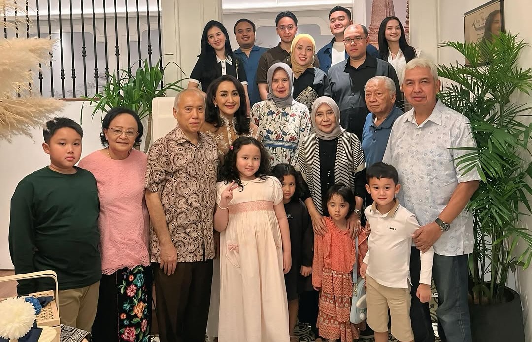 Dr. Giwo Rubianto Gelar Halal Bihalal dengan Para Besan: Menjaga Silaturahmi di Hari Raya