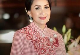 Perempuan Berkebaya, Perempuan Berdaya