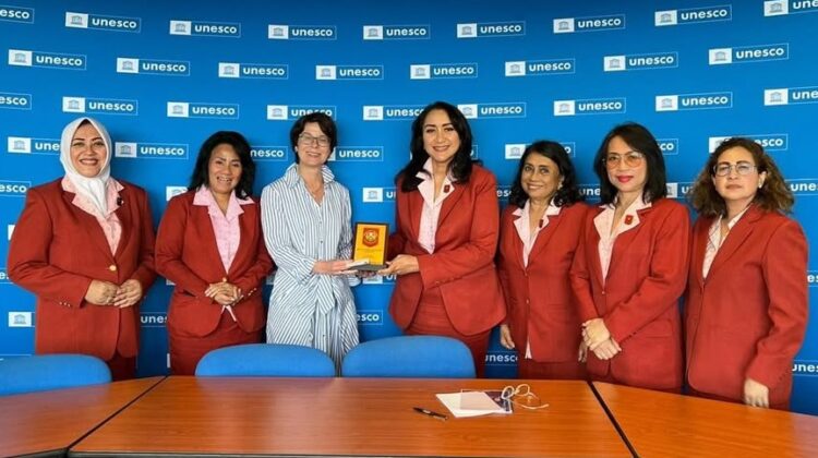 Jamu dan Kebaya: Lebih dari Sekadar Tradisi, Sebuah Deklarasi Identitas Bangsa