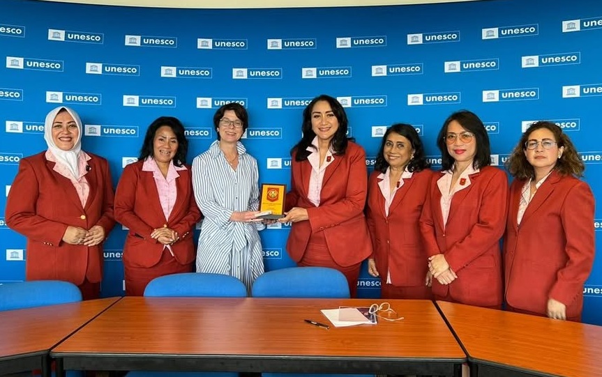 Jamu dan Kebaya: Lebih dari Sekadar Tradisi, Sebuah Deklarasi Identitas Bangsa