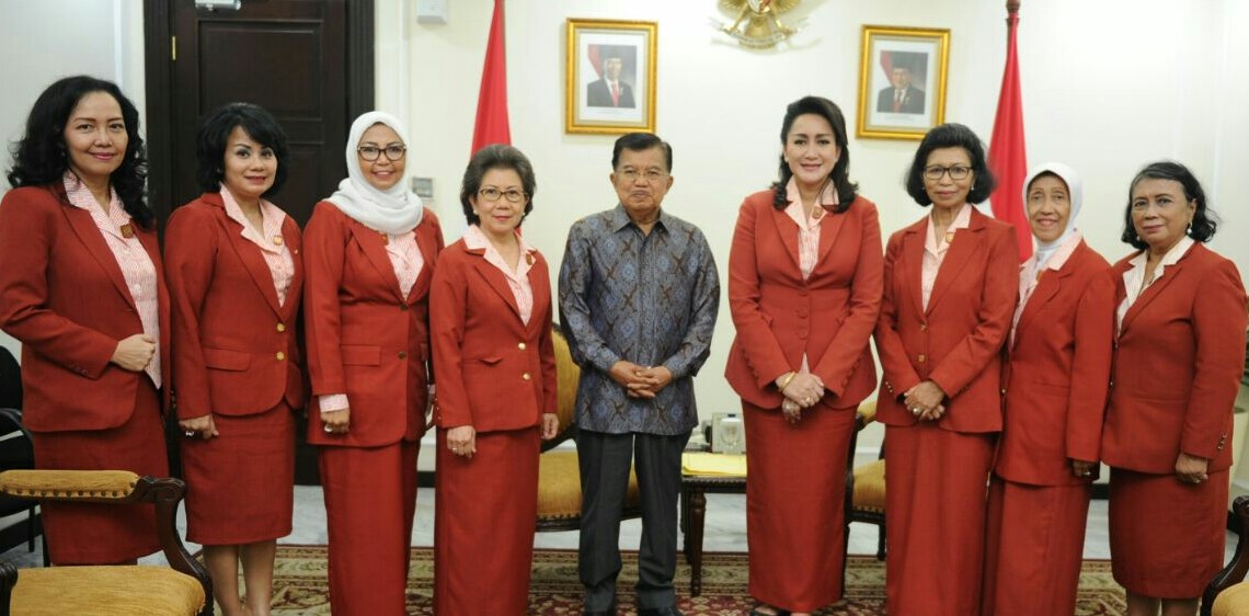 Ketua Umum Kowani bersama Wakil Presiden Jusuf Kalla